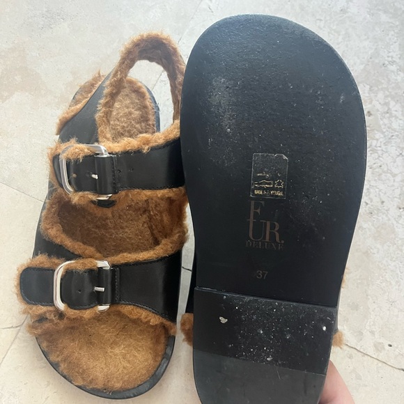Fur Deluxe Meribel Carmel shearling Sandals Woman’s EU 37/US 7 - Picture 4 of 6